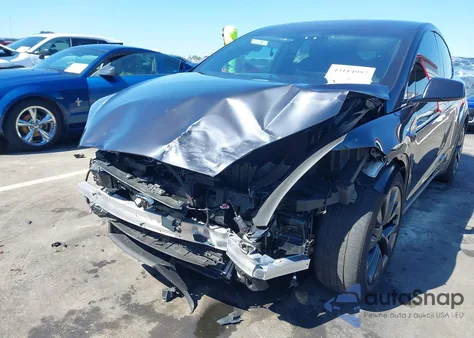 2024 Tesla Model X from USA, damaged, VIN 7SAXCDE55RF443683